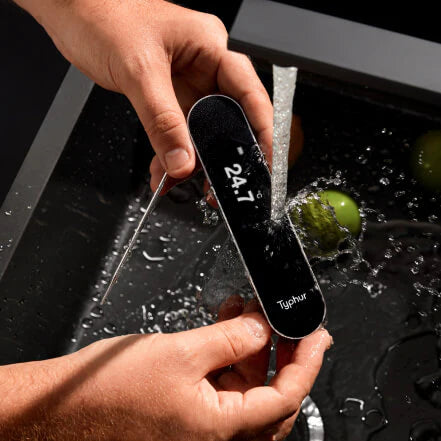 Sonde in spritzendem Wasser